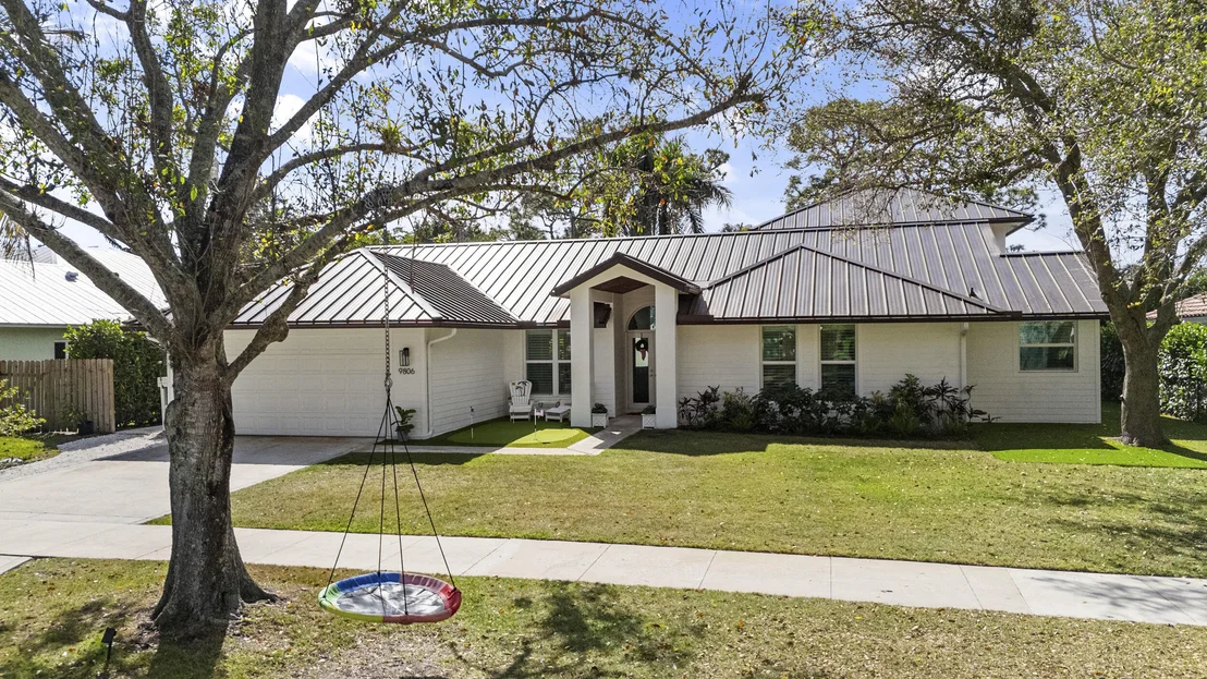 Photo of 9806 SE Landing Place