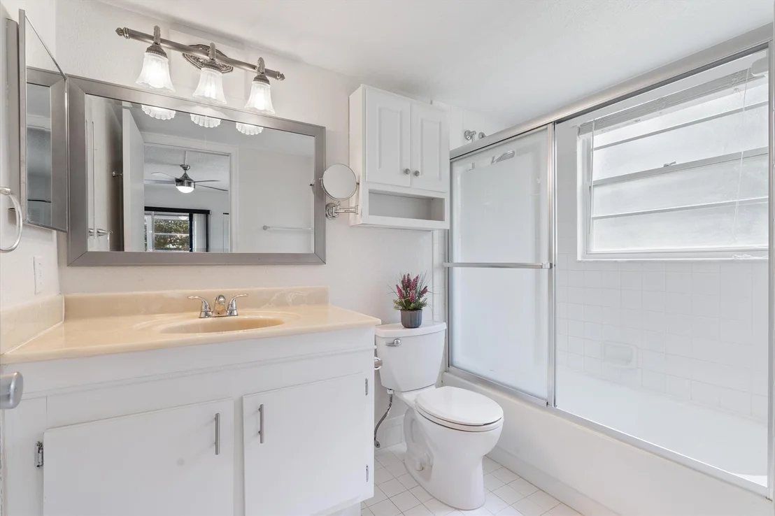 Photo of Unit A1 at 1904 Bermuda Circle