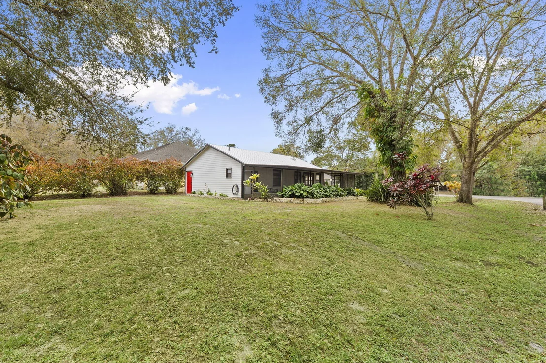 Photo of 3585 SE 8th Street