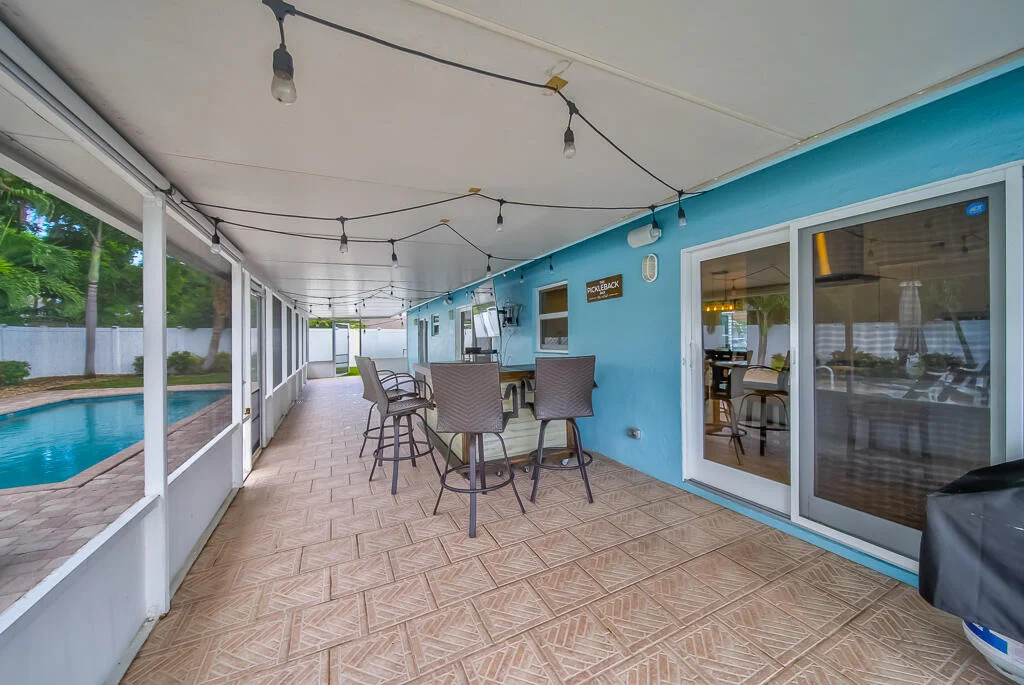 Photo of 841 NW 8th Way