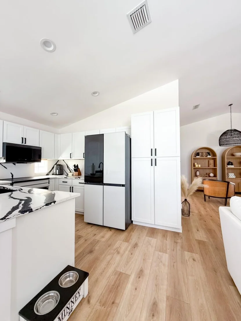Photo of 7895 Manor Forest Boulevard