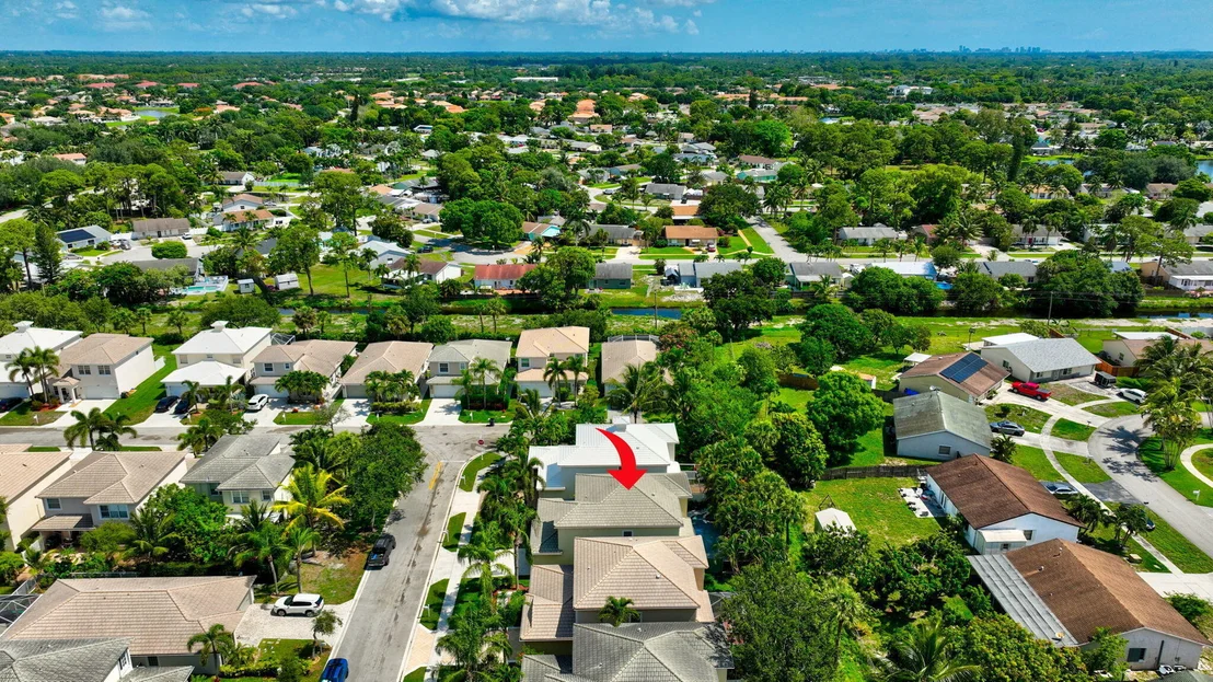 Photo of 6788 Hendry Drive