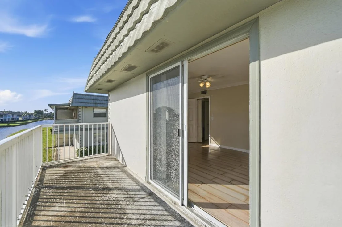 Photo of 710 Monaco O