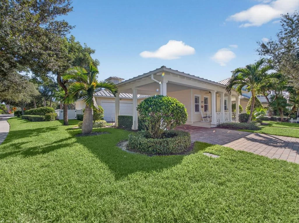 Photo of 3405 Duval Street