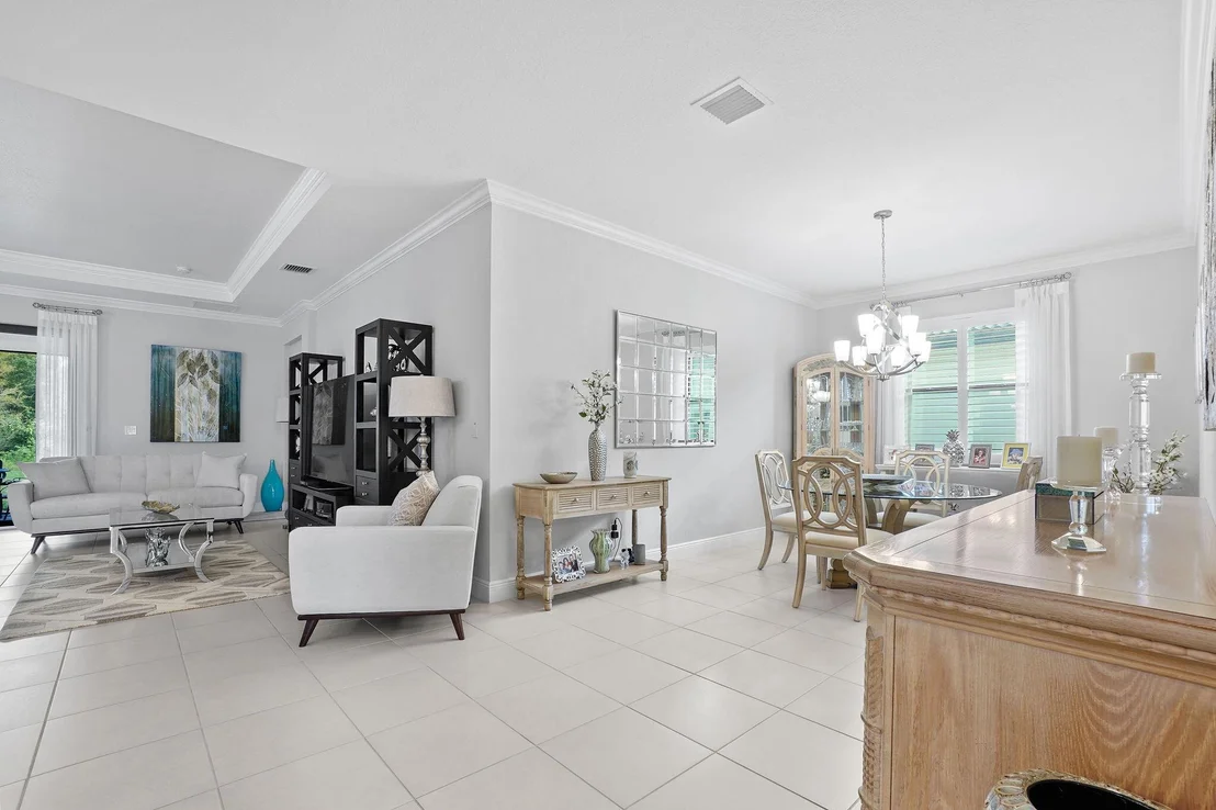 Photo of 5879 SE Entry Court