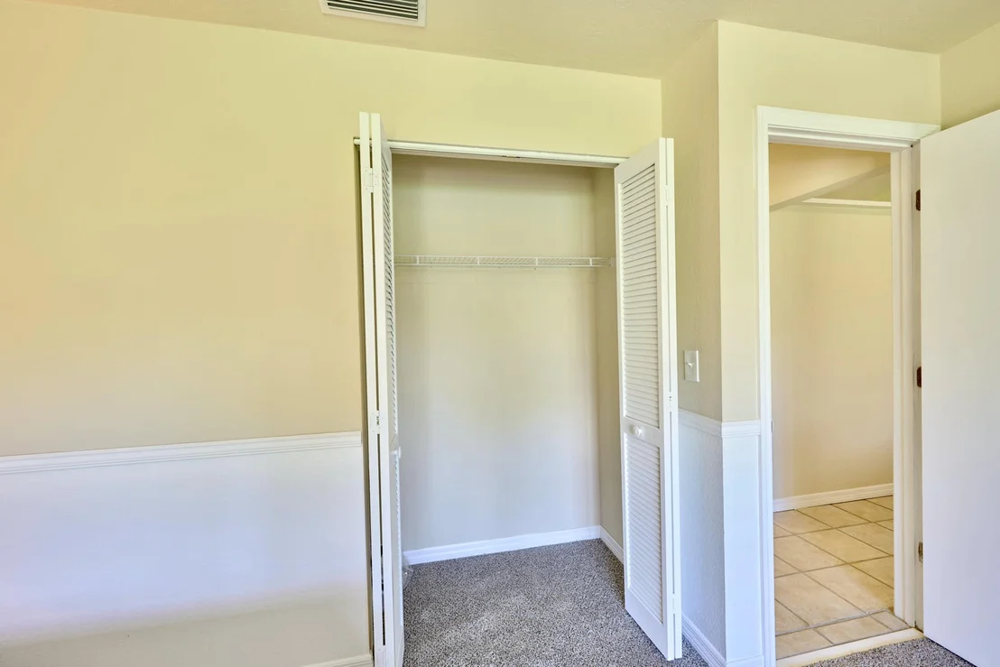 Photo of 415 Mac Lane