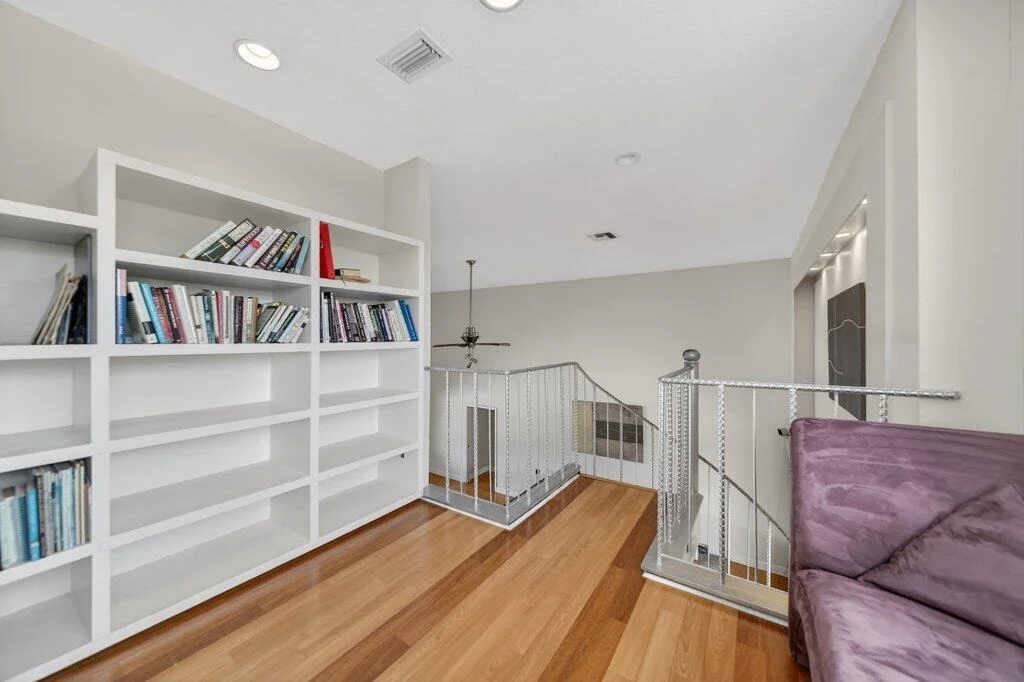Photo of 3712 E Mockingbird Hill