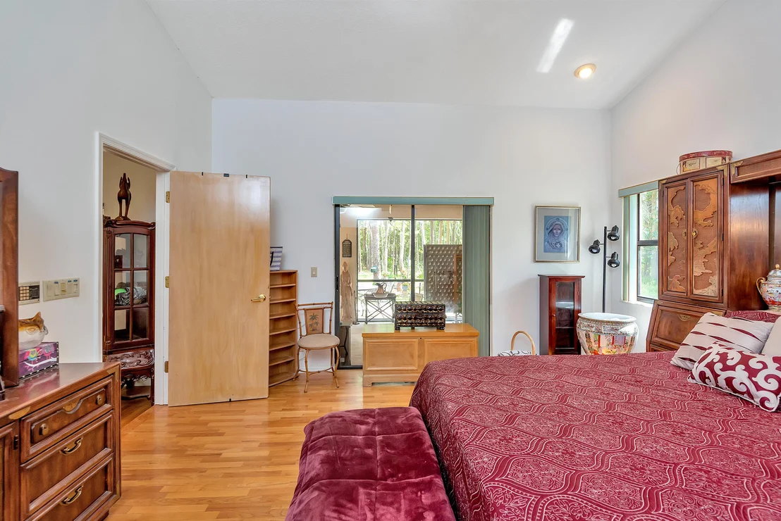 Photo of 13288 Compton Road