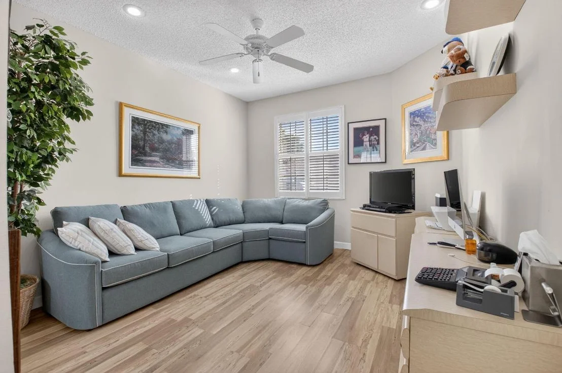 Photo of 6165 Petunia Road