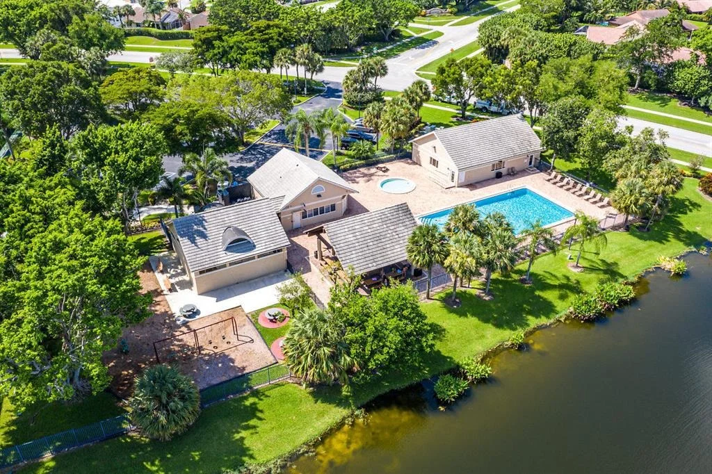 Photo of 10344 Islander Drive