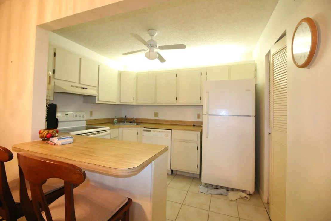 Photo of Unit B2 at 314 Knotty Pine Circle