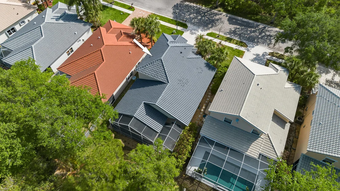 Photo of 7213 SE Magellan Lane