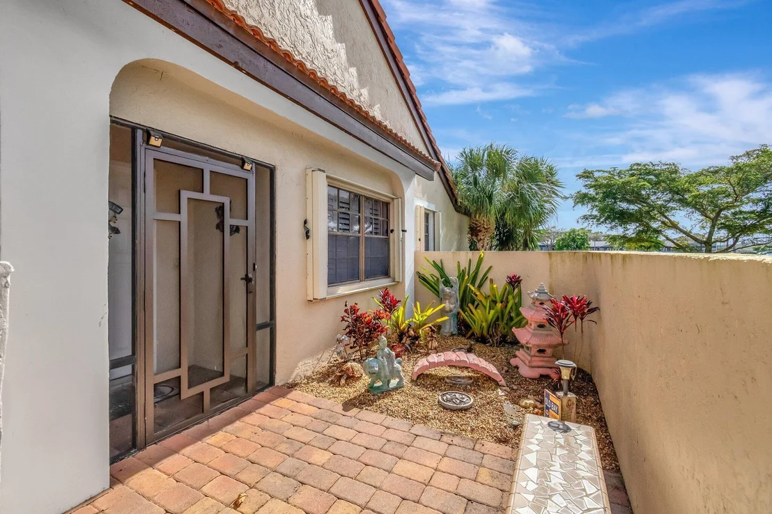 Photo of 8240 Waterline Drive