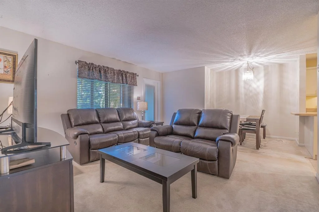 Photo of Unit B2 at 305 Knotty Pine Circle