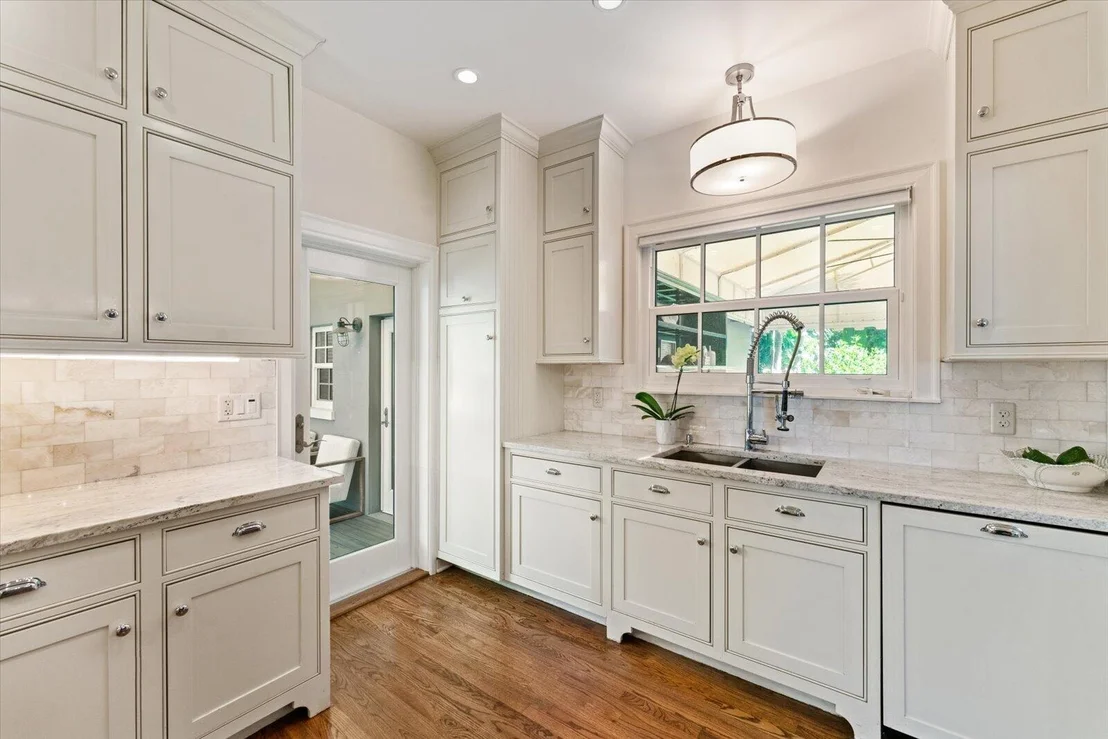 Photo of 733 Sunset Road
