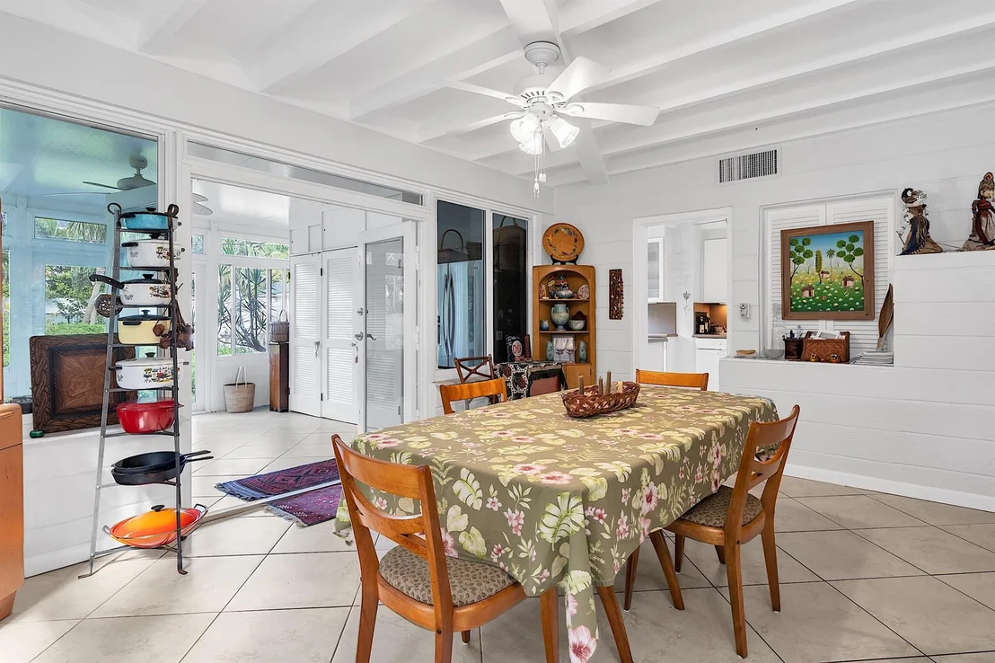Photo of 12 E Ocean Avenue