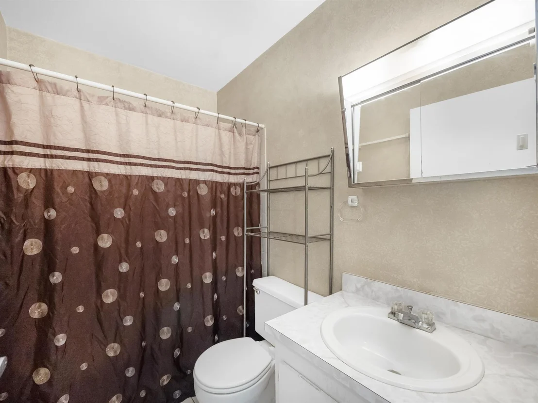 Photo of 5947 Westfall Road