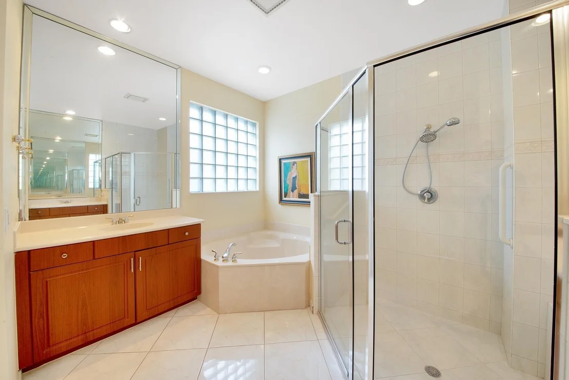 Photo of 7110 Veneto Drive