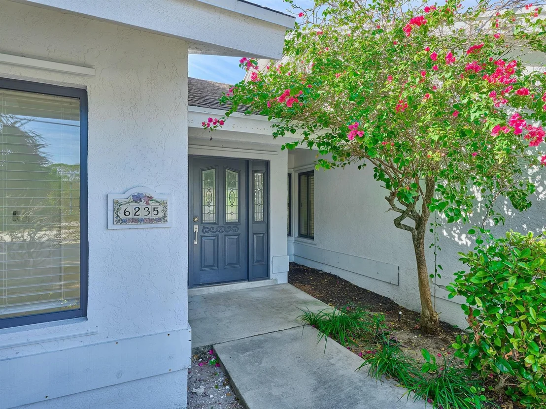 Photo of 6235 Boyd Lane