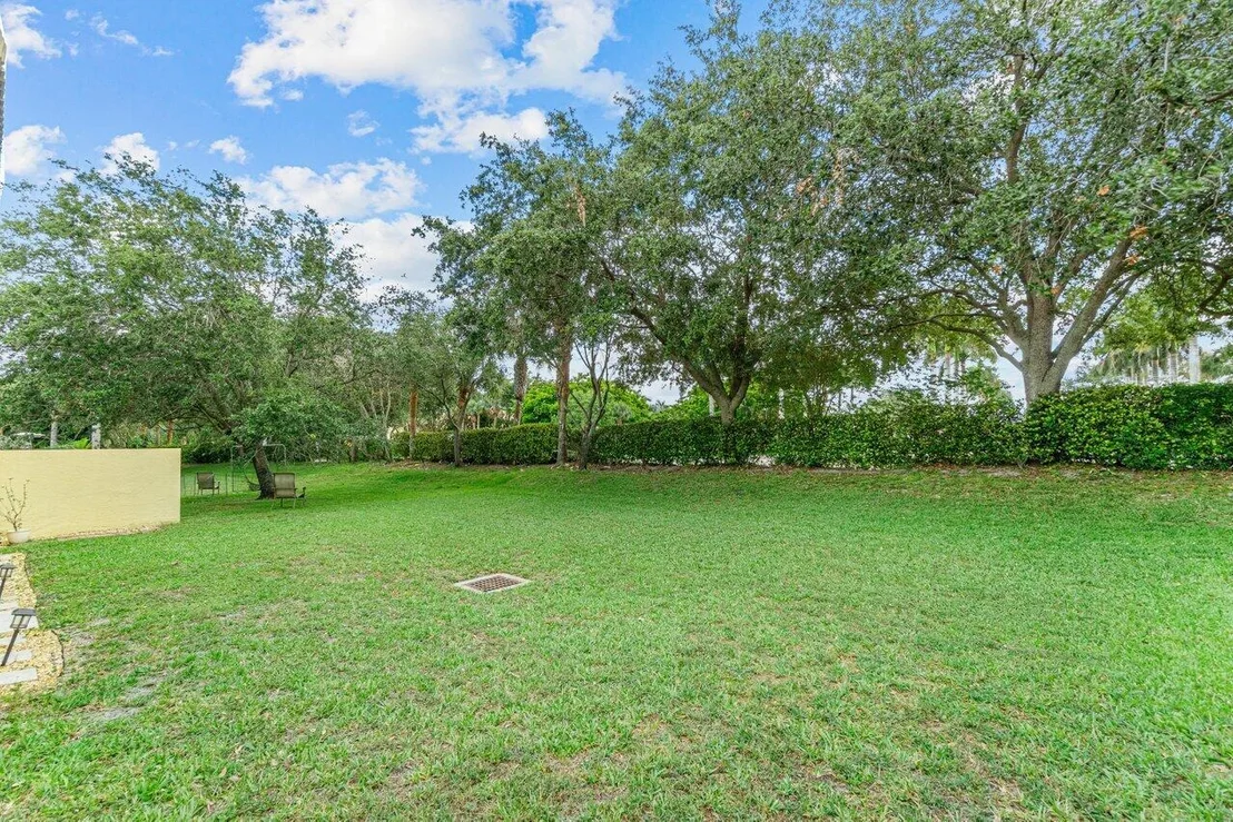 Photo of 7168 Copperfield Circle