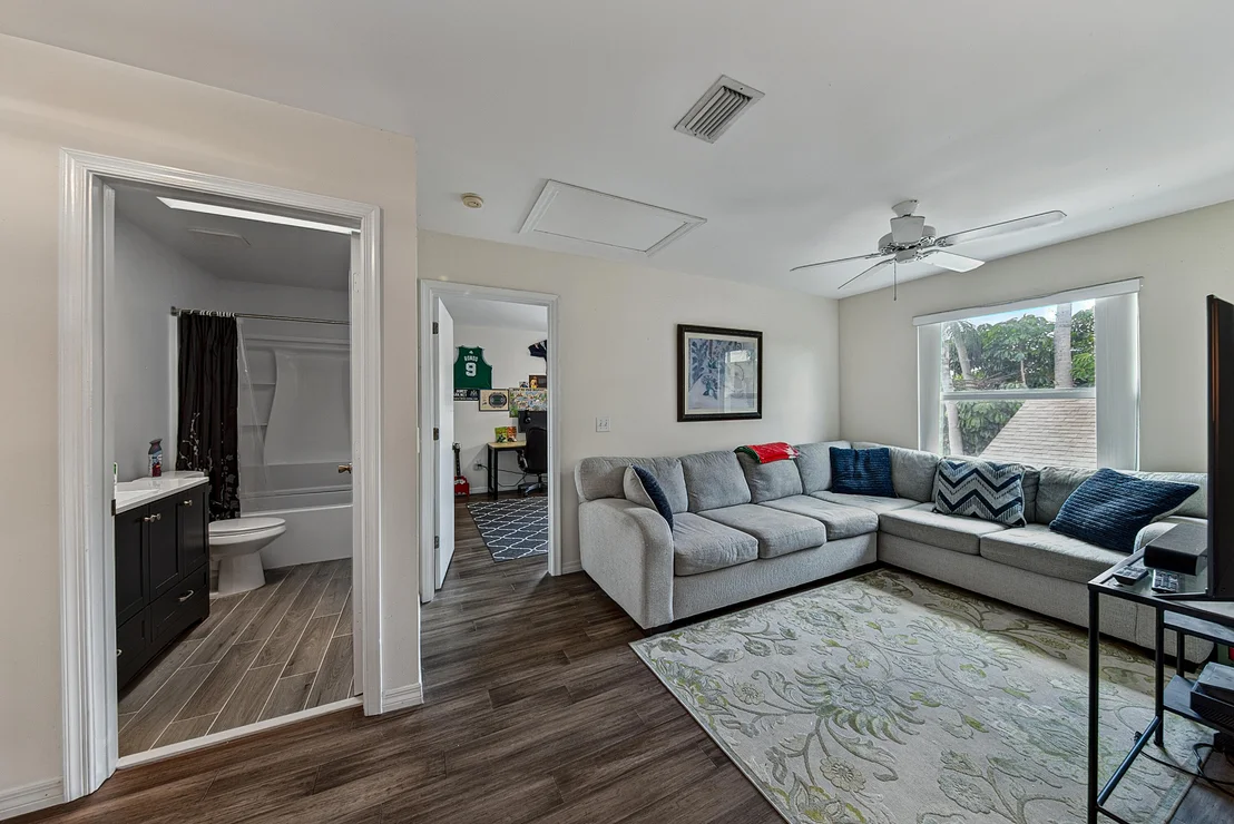 Photo of 126 HAMMOCKS Drive