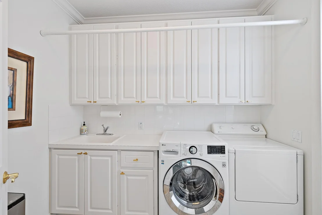 Photo of 206 Barbados Drive