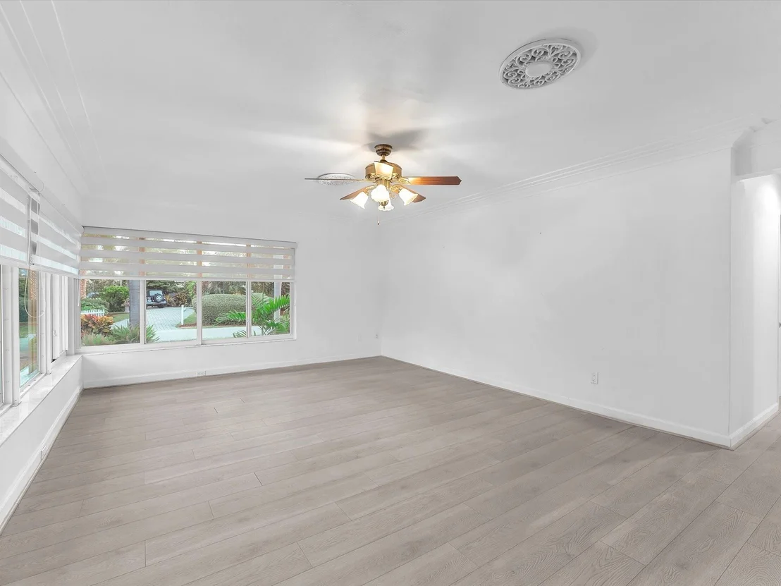 Photo of 513 SE 28th Avenue