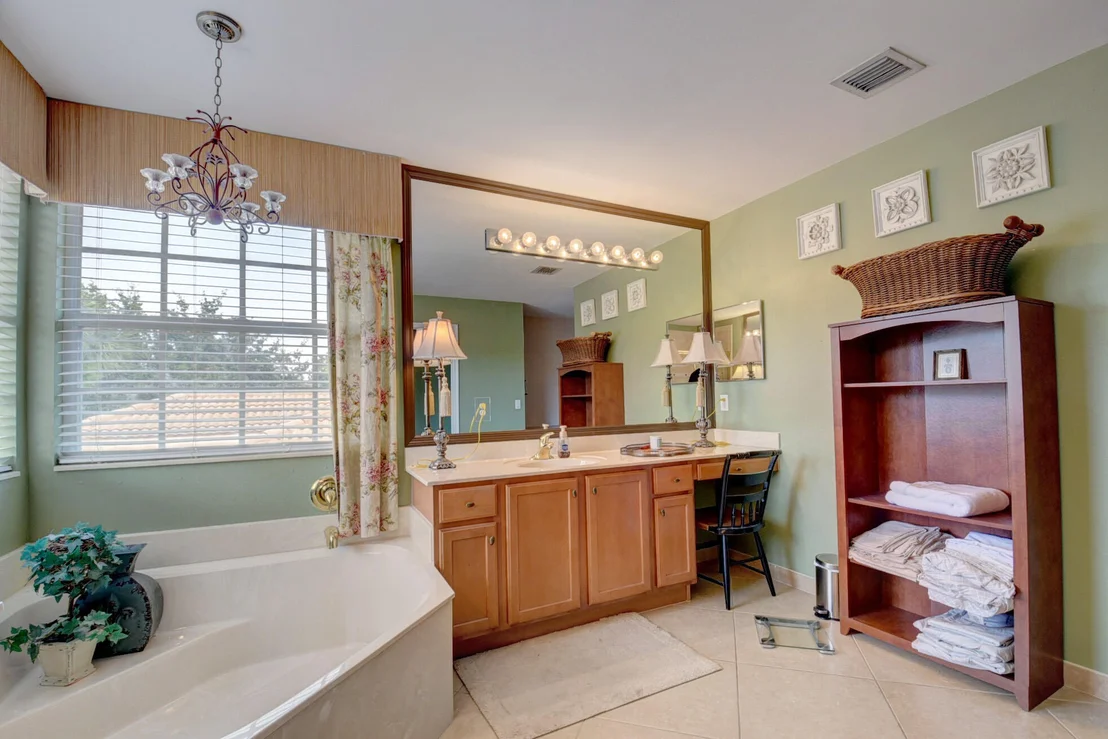Photo of 5030 Solar Point Drive
