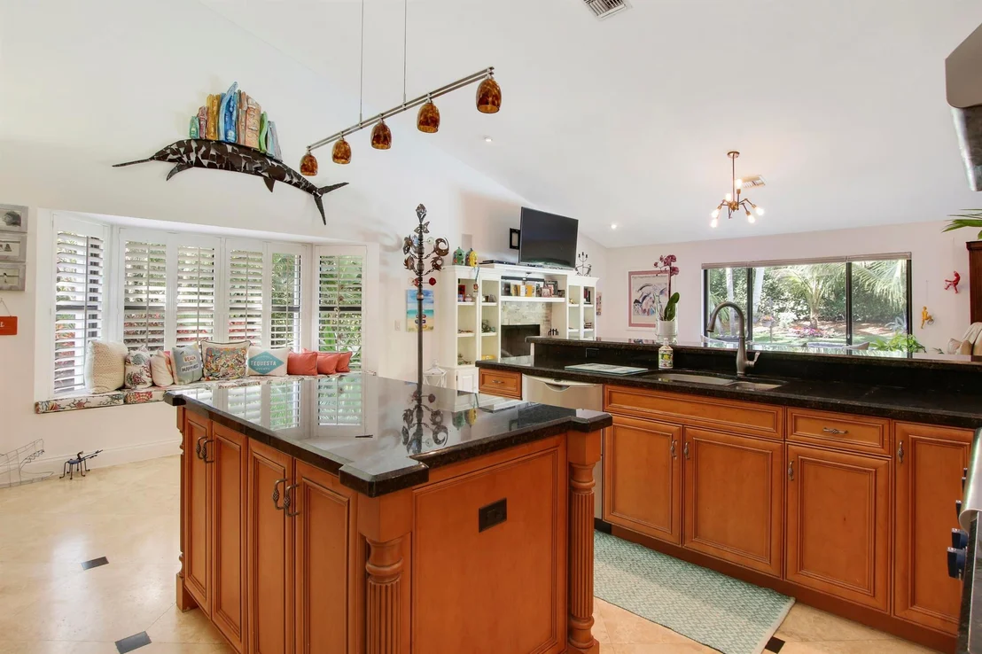 Photo of 18290 SE Ridgeview Drive