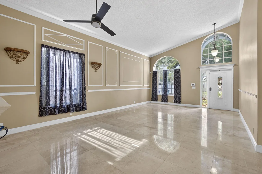 Photo of 243 WEDGEWOOD Circle