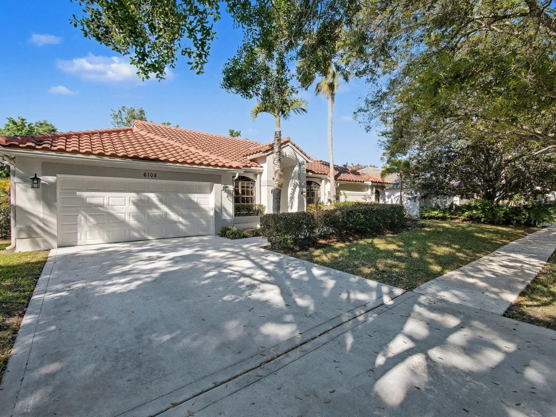 Photo of 6108 Winding Lake Drive