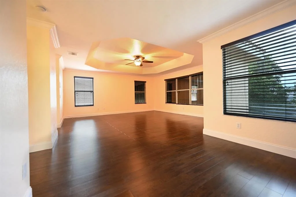 Photo of 5515 Mainship Drive