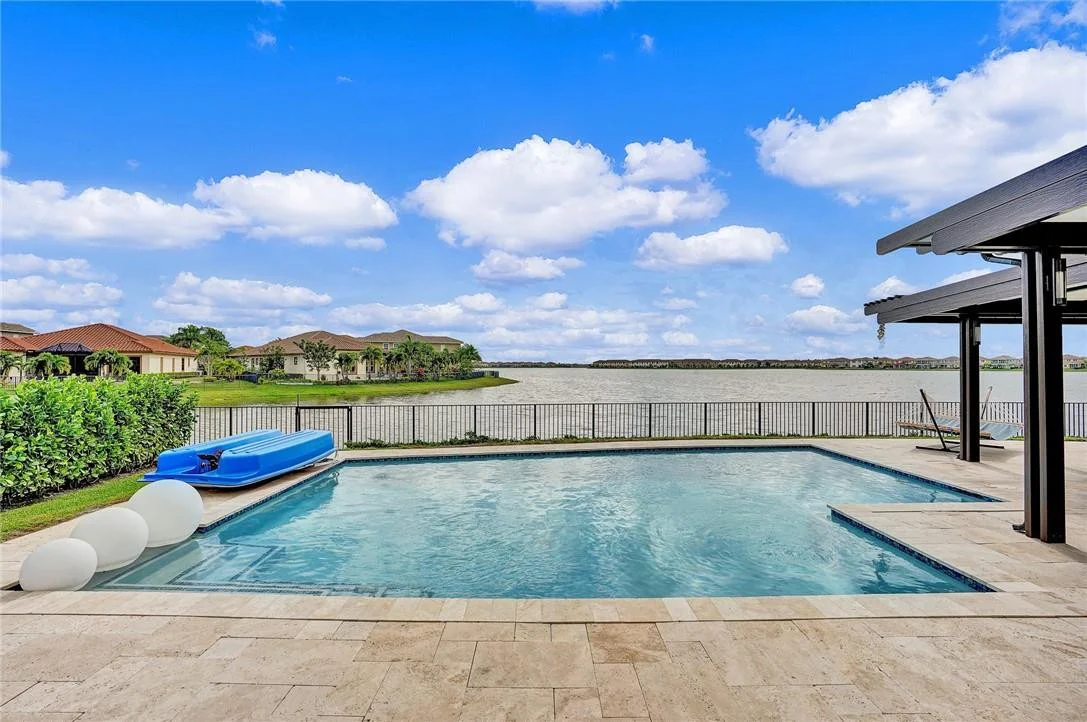 Photo of 8760 Lakeview Drive
