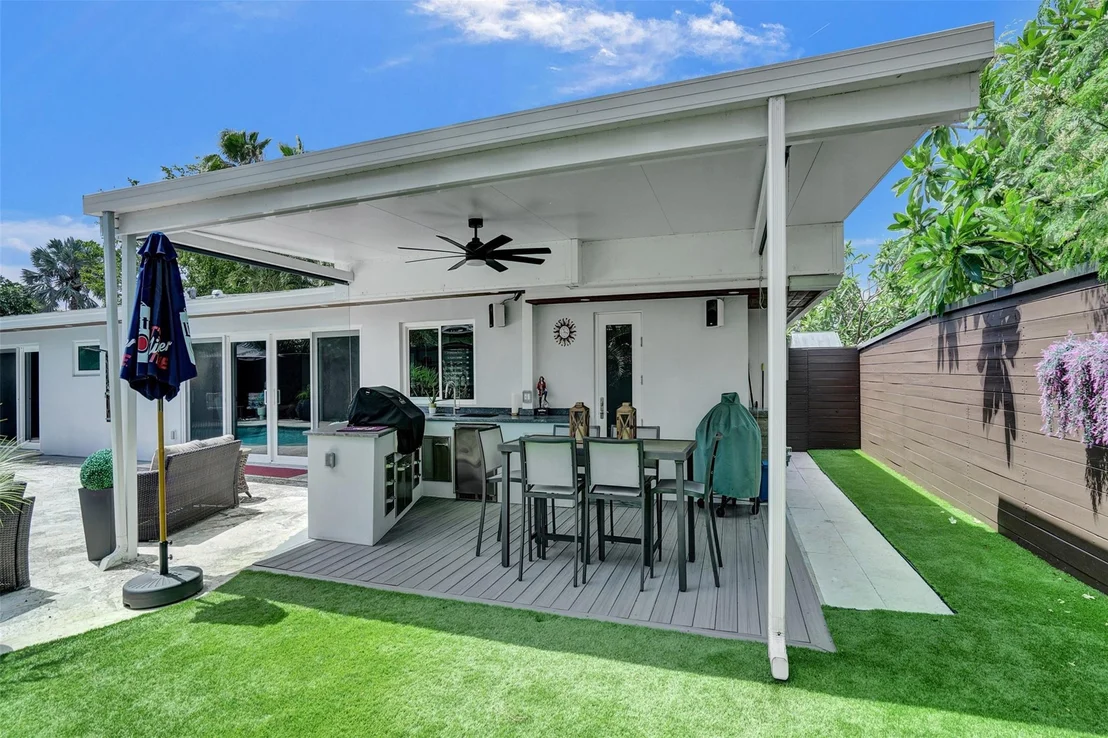 Photo of 131 SE 8th Street