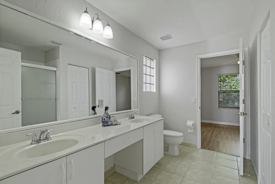 Photo of 6237 Adriatic Way