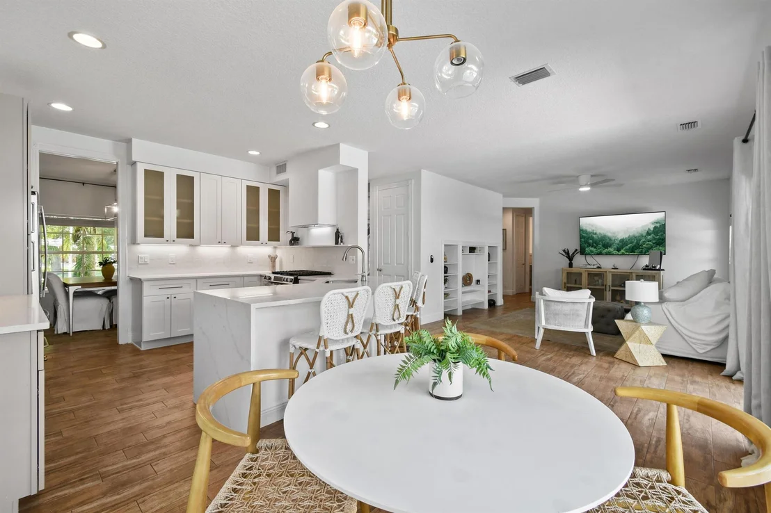 Photo of 1228 Egret Circle S