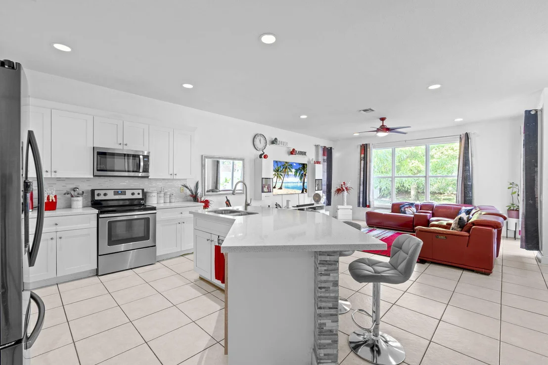 Photo of 5033 Solar Point Drive