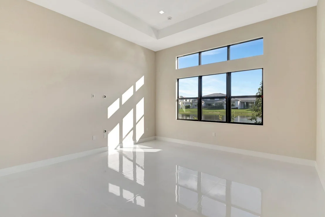 Photo of 9452 Riverside Park Drive