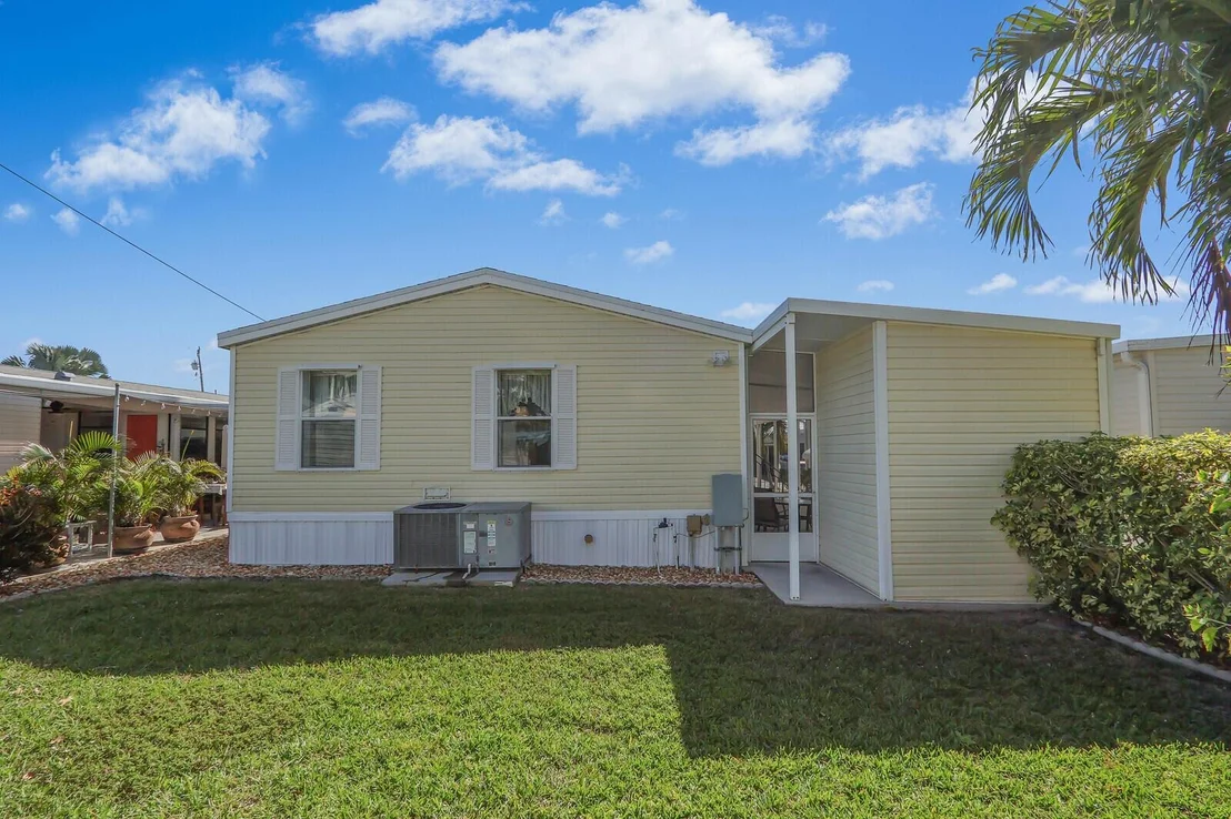 Photo of Unit 22 at 14661 Us Highway 1