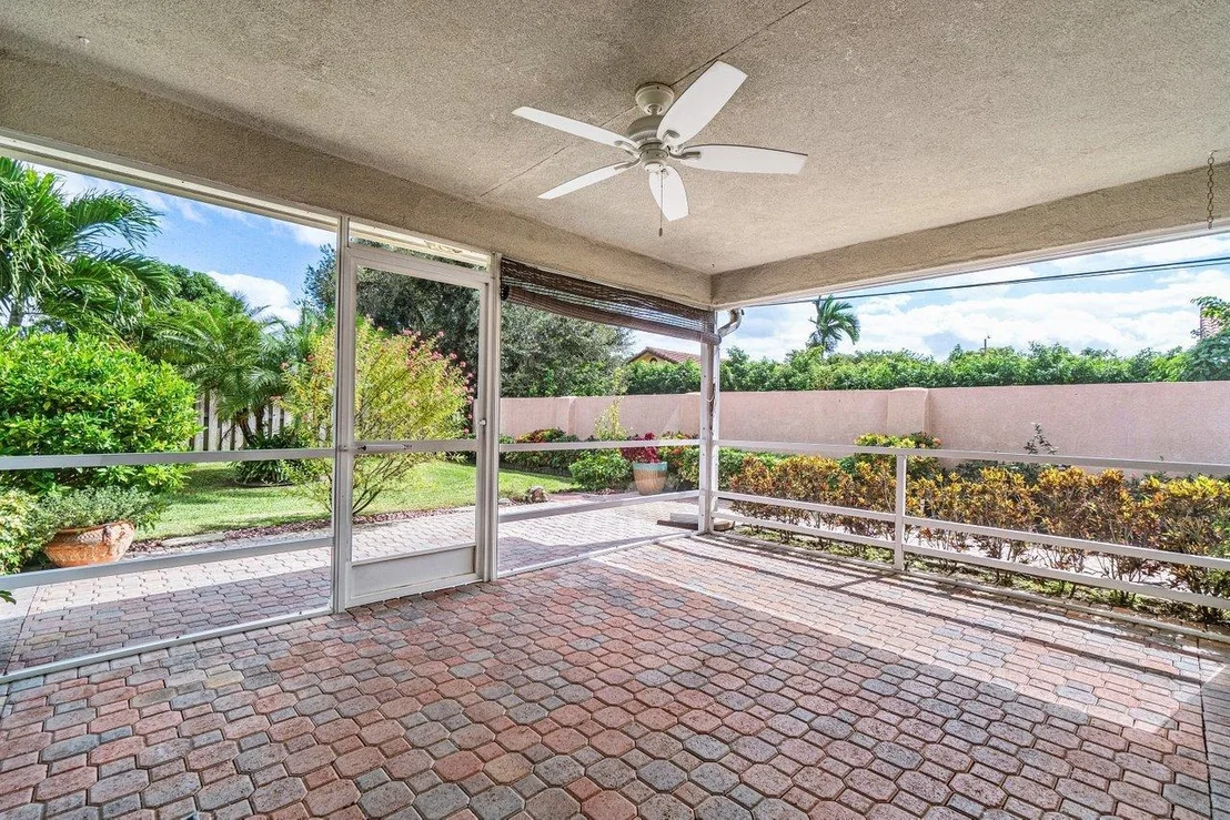 Photo of 5271 Grande Palm Circle