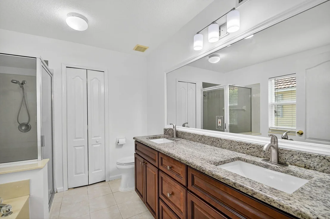 Photo of 2707 Pointe Circle