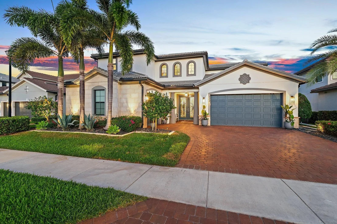 Photo of 122 Cerulean Key Way