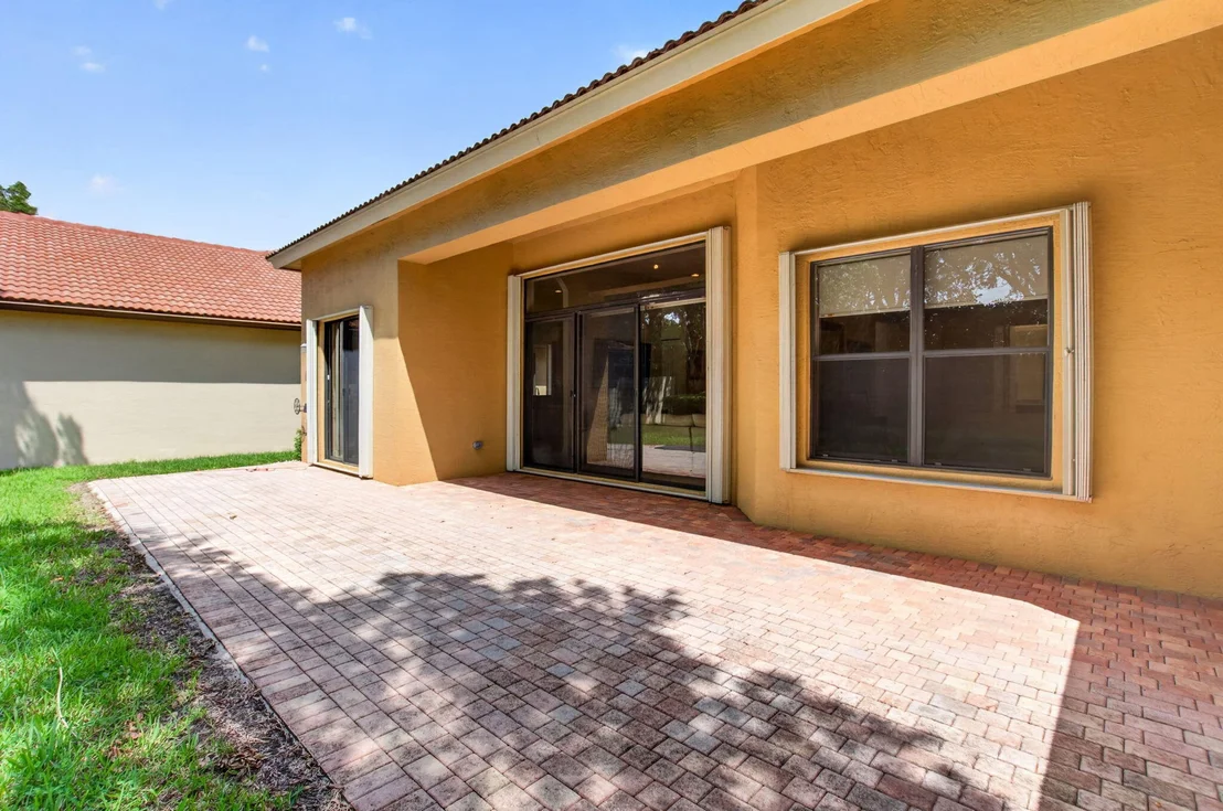 Photo of 9732 Isles Cay Drive