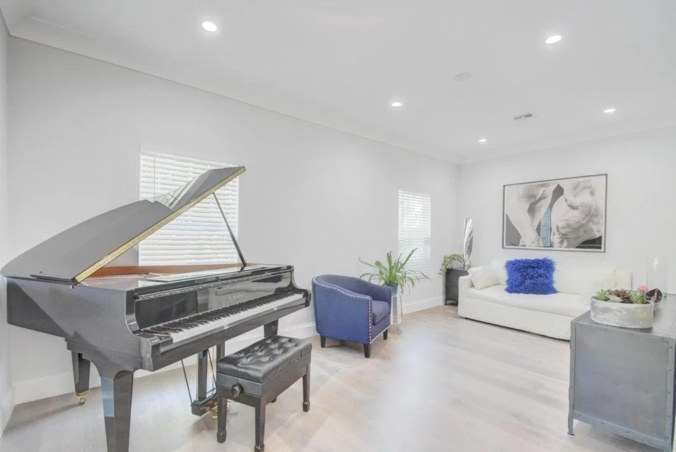 Photo of 766 NW 7th Drive