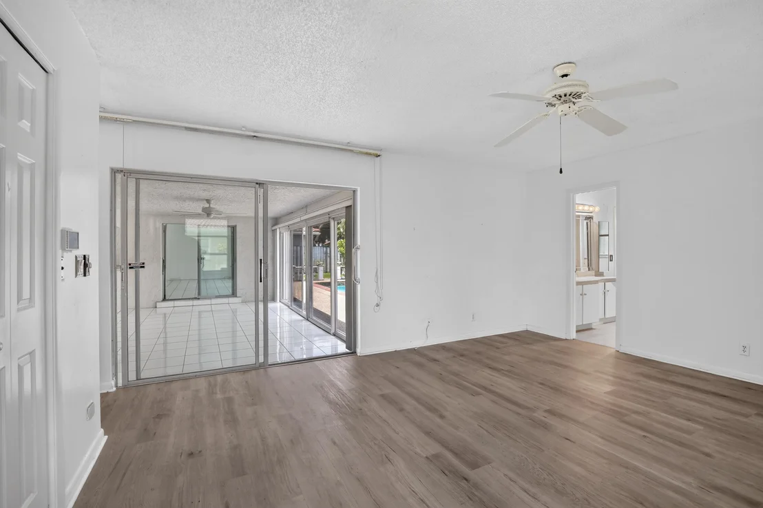 Photo of 410 Bonaventure Boulevard