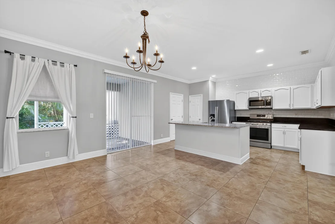 Photo of 7865 15th Lane
