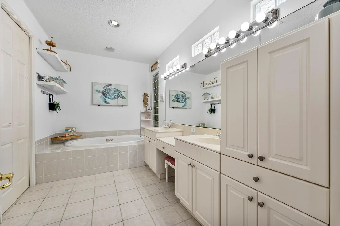 Photo of 140 Bellezza Terrace
