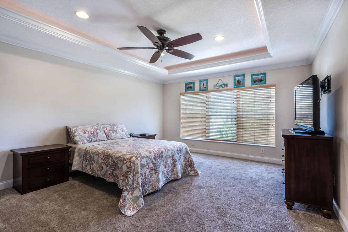 Photo of 6869 Hendry Drive