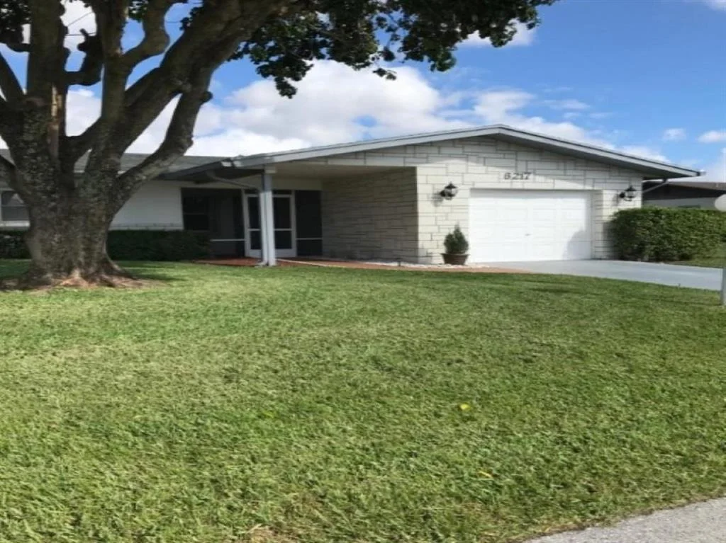 Photo of 6217 Overland Place