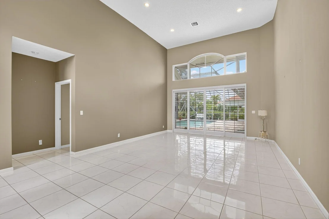 Photo of 7686 La Corniche Circle